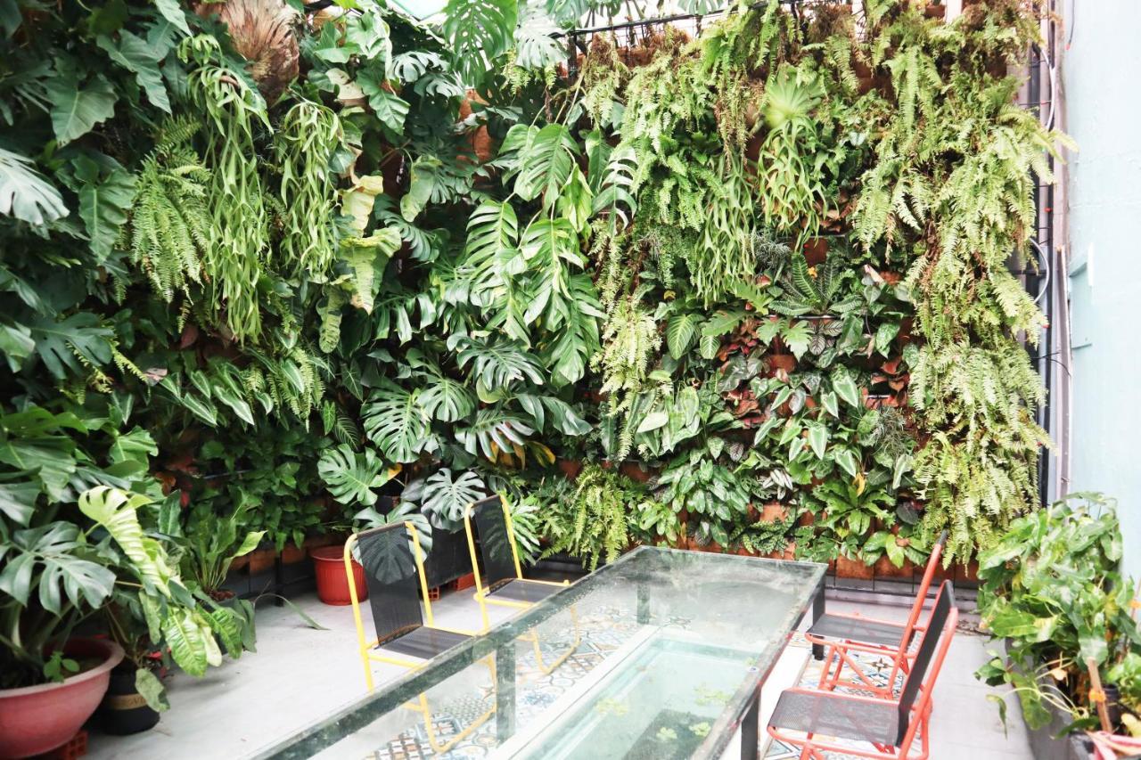Amango Hostel Хошимин Экстерьер фото