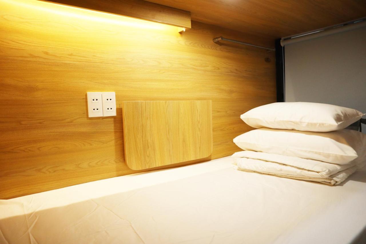 Amango Hostel Хошимин Экстерьер фото