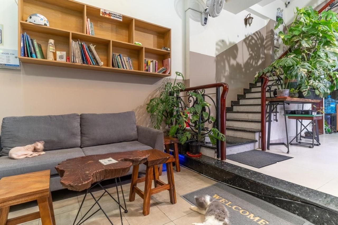 Amango Hostel Хошимин Экстерьер фото