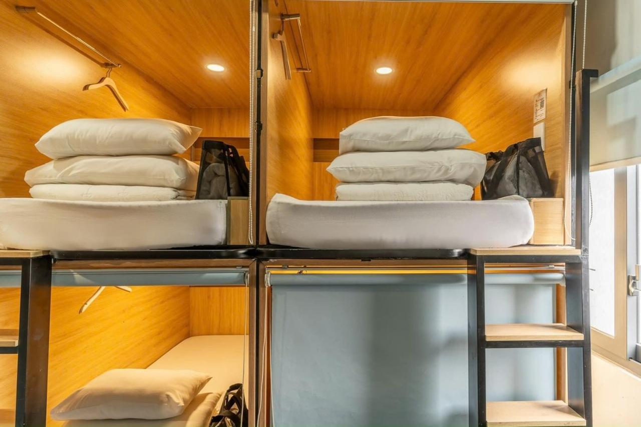 Amango Hostel Хошимин Экстерьер фото